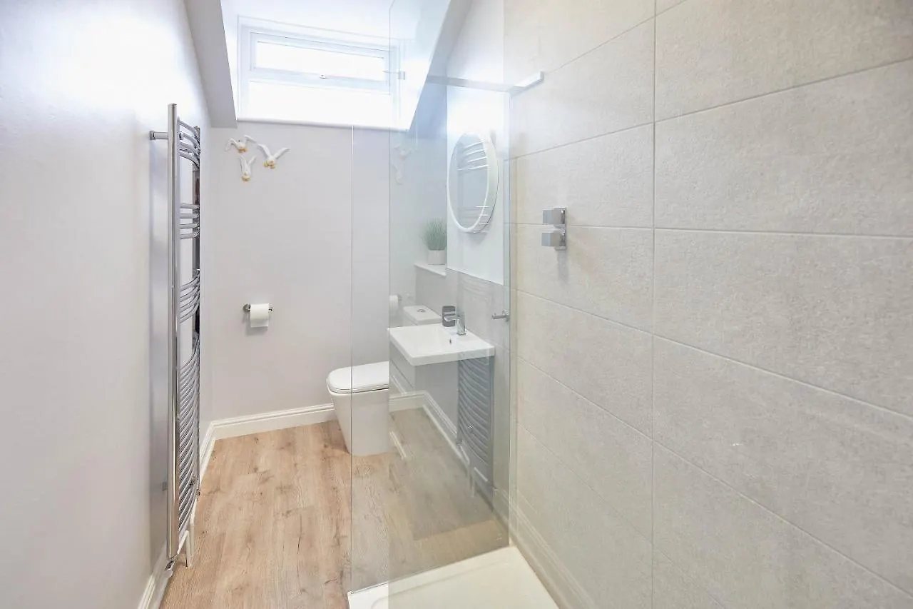 Host & Stay - The Avenue Victoria Apartment Scarborough